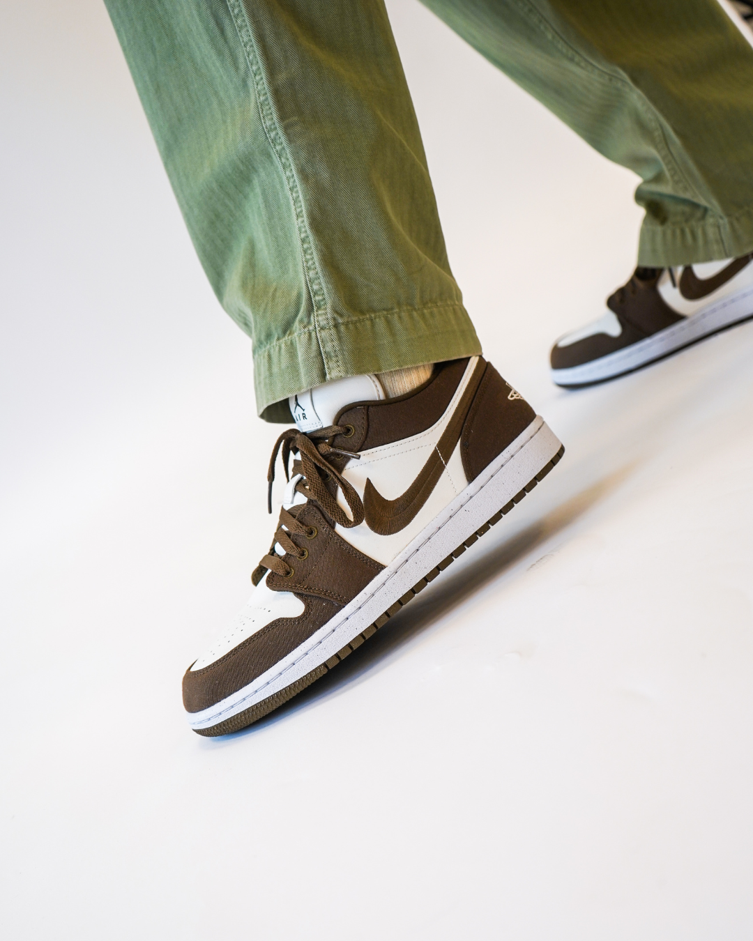 Air Jordan 1 Low Light Olive