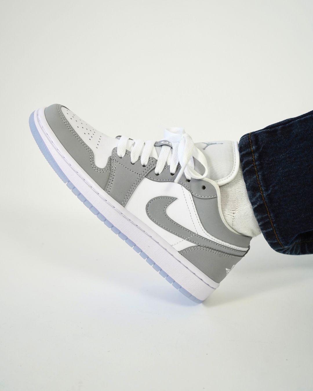 Air Jordan 1 Low Wolf Grey