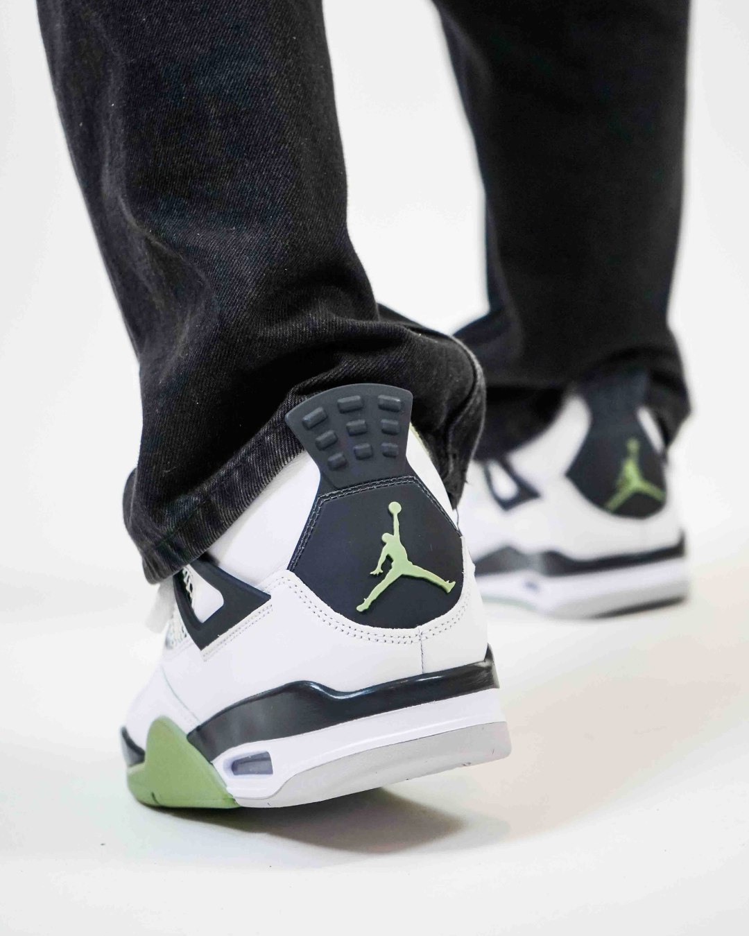 Air Jordan 4 Seafoam