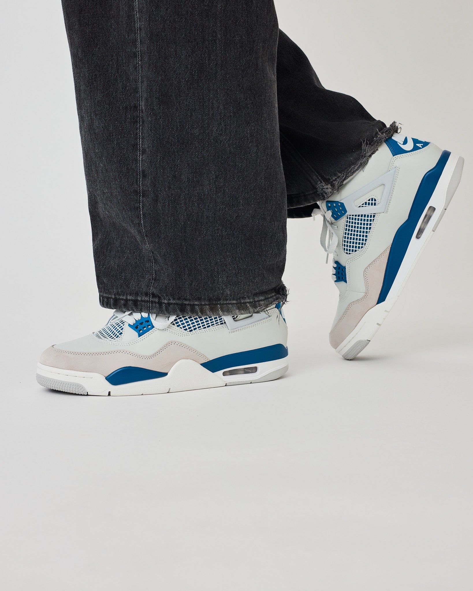 Jordan 4 Retro Military Blue