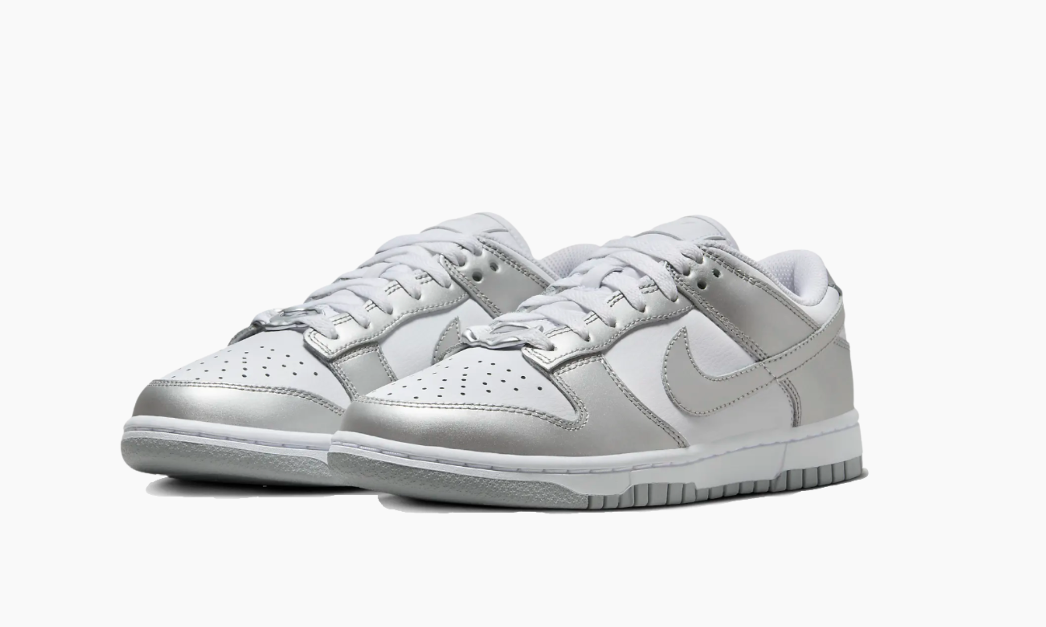 Nike Dunk Low Metallic Silver