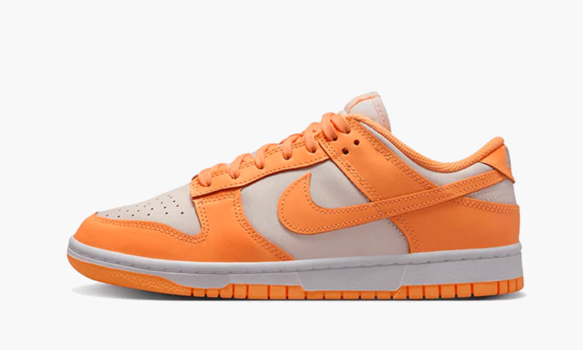 Nike Dunk Low Peach Cream