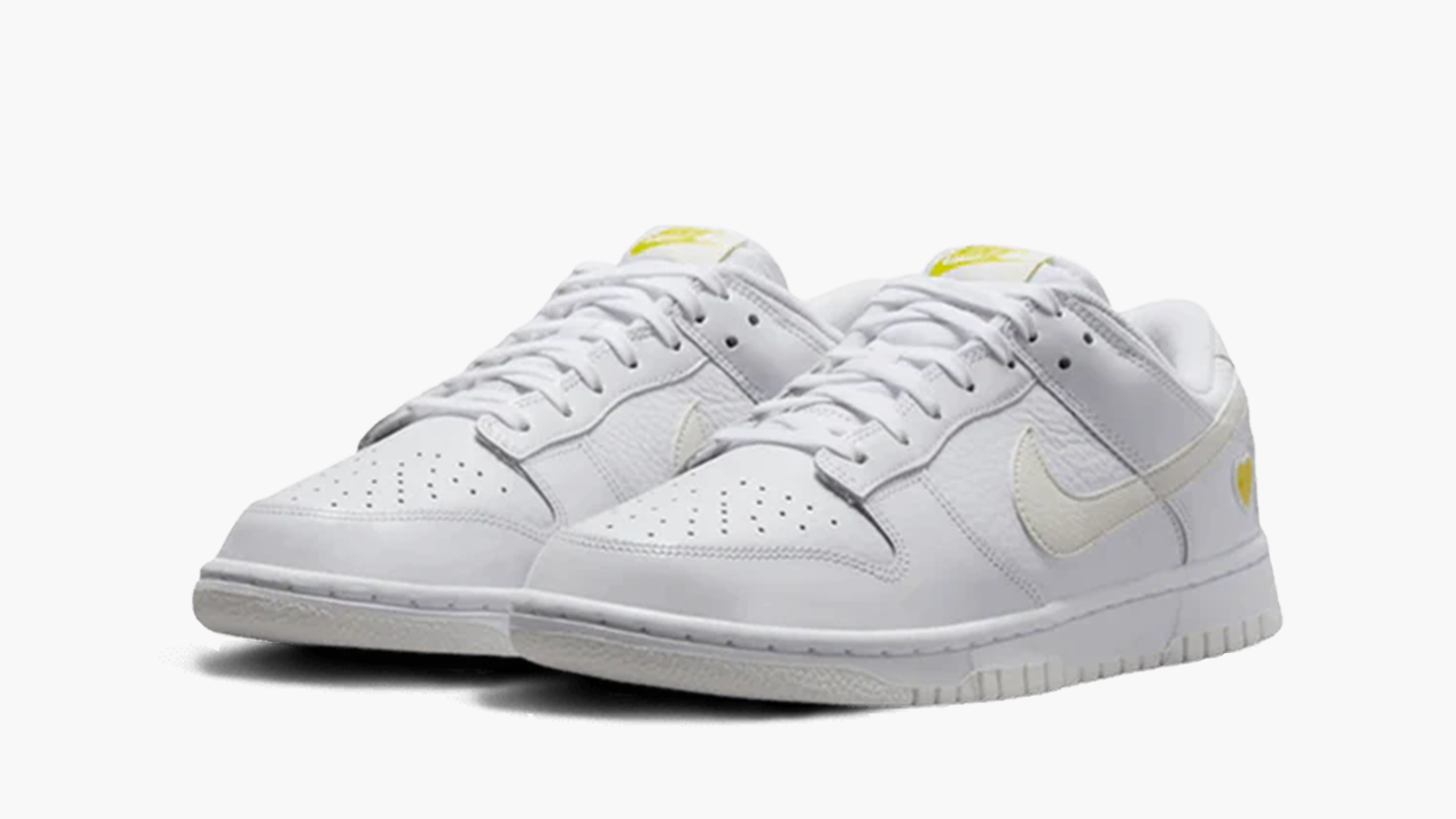 Nike Dunk Low Yellow Heart