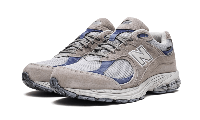 New Balance 2002R Gore-Tex Light Grey